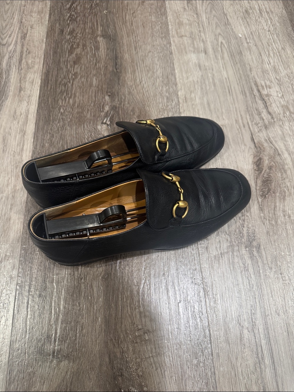 Gucci Black Leather Women's Horsebit Loafers with Gold Hardware - Picture 4 of 7